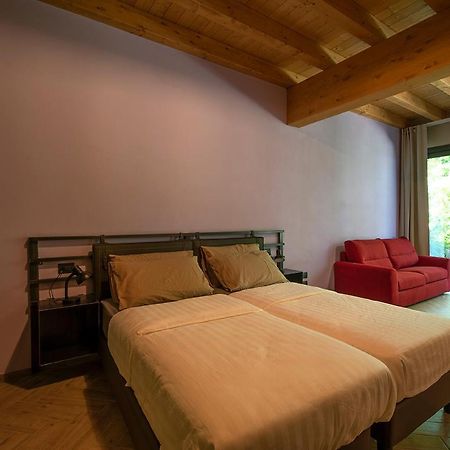 Agriturismo Monsereno Horses Imbersago 外观 照片