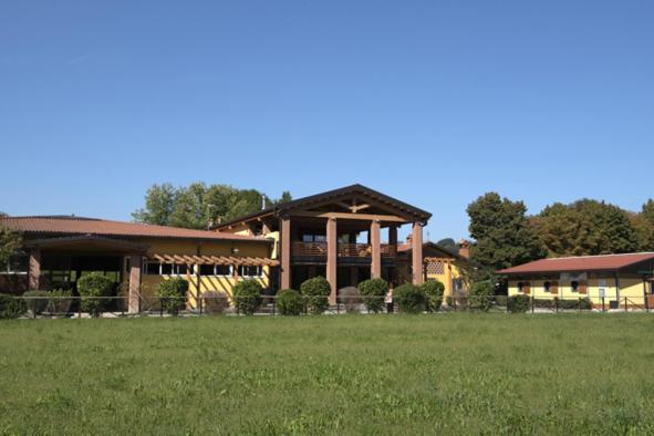 Agriturismo Monsereno Horses Imbersago 外观 照片